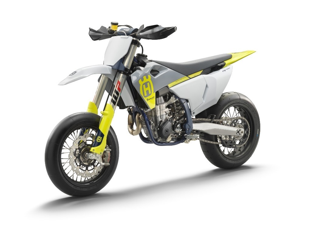 Husqvarna presenta la nuova FS 450 Supermoto 2023 